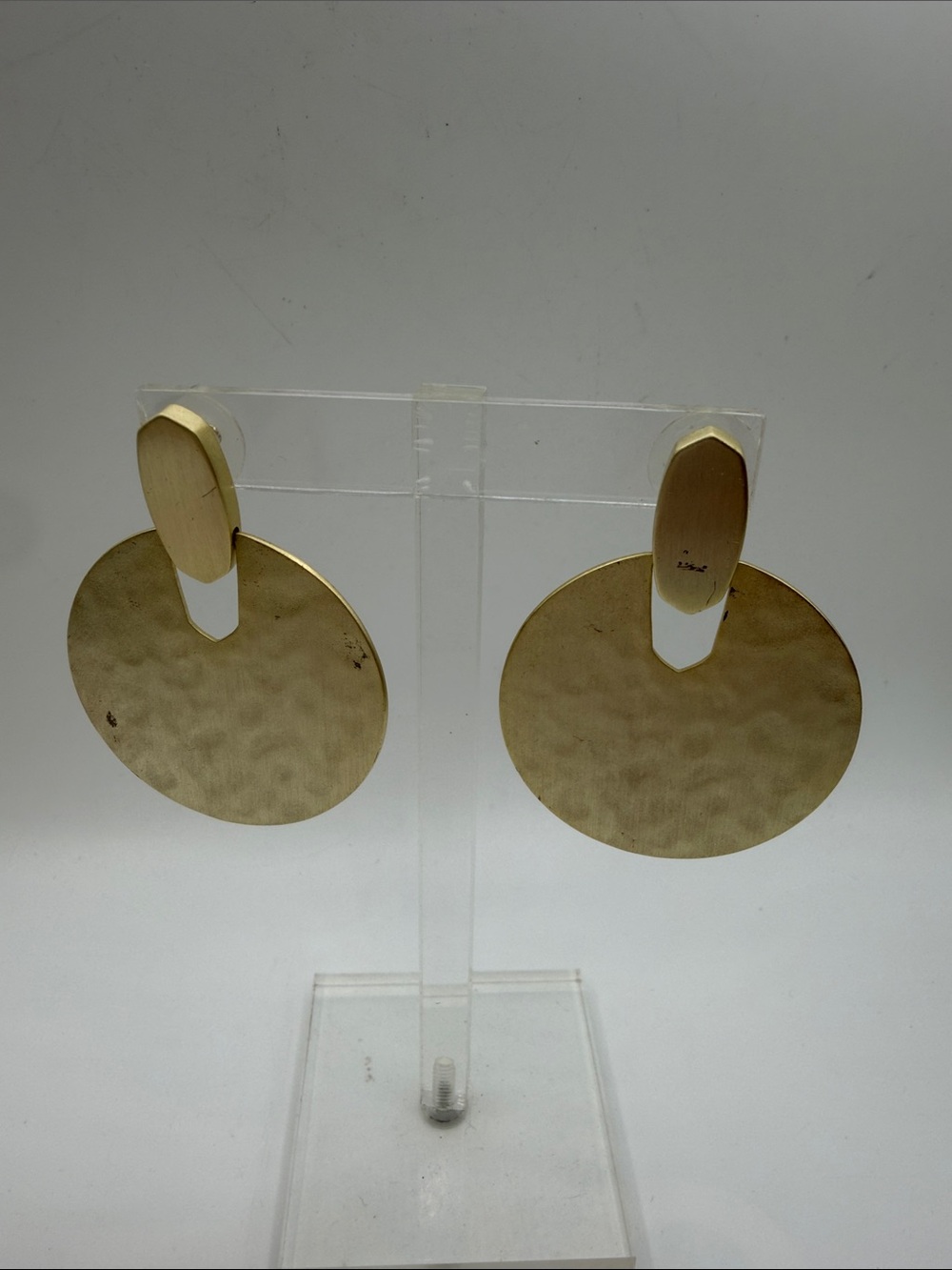 Authentic Kendra Scott Gold Hammered Disc Statement Earrings